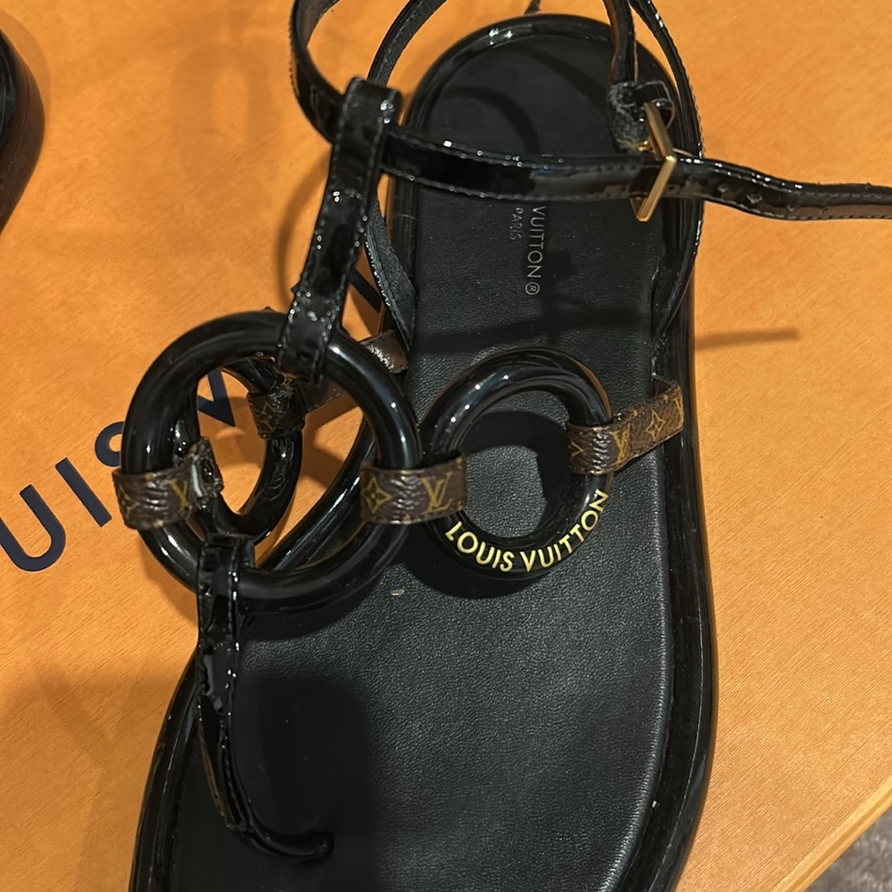 Louis Vuitton black flat sandal - Picture 2 of 6